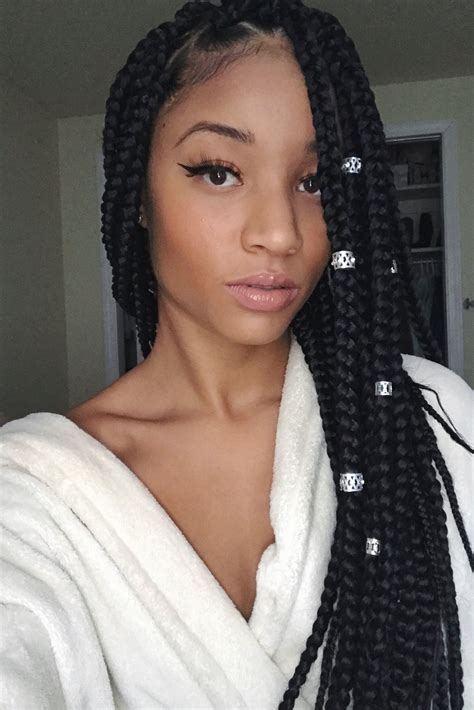 Radiant Box Braids: Elevate Your Style with Light Skin-Centric Braids