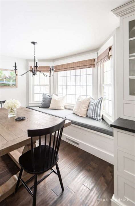 Brilliant Breakfast Nook Ideas to Elevate your Kitchen Bay Window Seating!