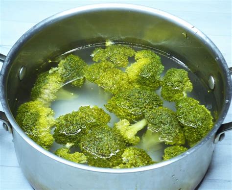 Blanching Broccoli