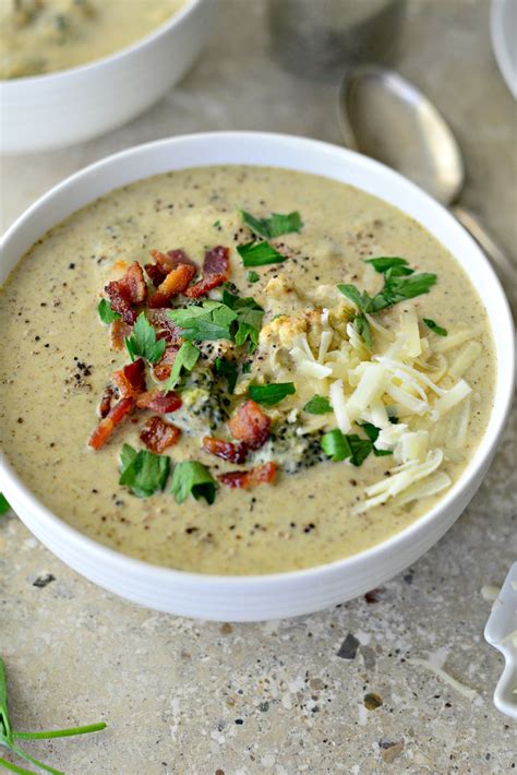 Broccoli Soup with Roasted Garlic