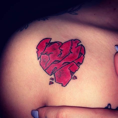 200+ Broken Heart Tattoo Designs (2020) Torn, Heartbreak