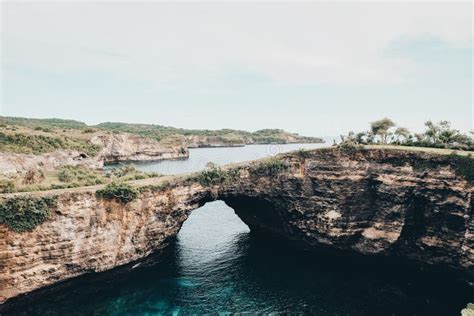 Broken Beach archway