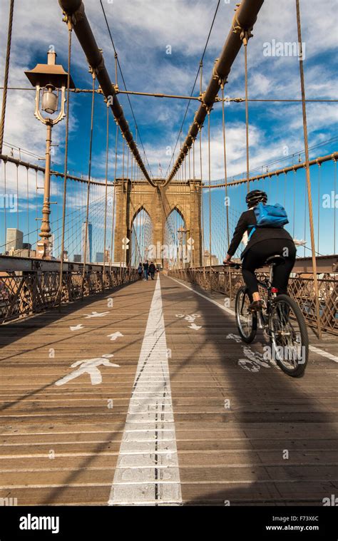 Brooklyn Bridge Bike Riding