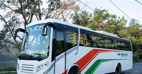 Budget bus tour