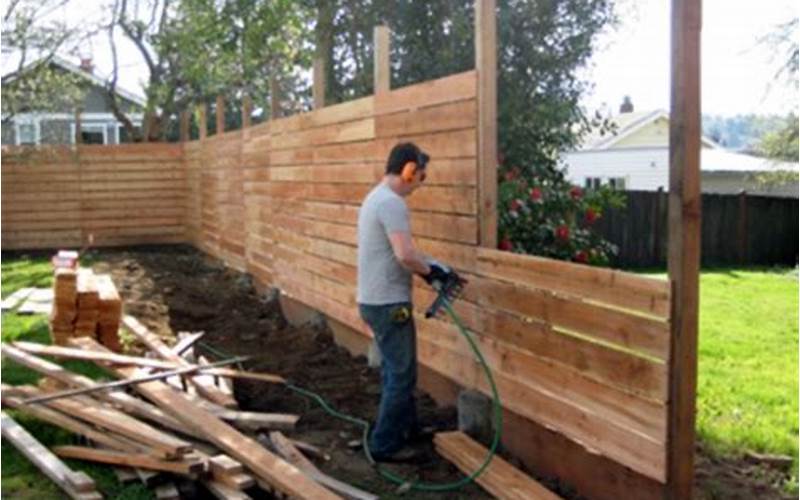 Building A Privacy Fence In Winter