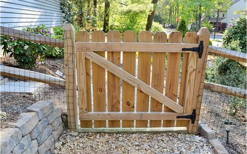 Building Privacy Fence Gate Tips: Create A Safe Zone With Style
