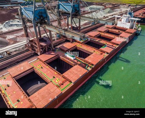 Bulk cargo unloading