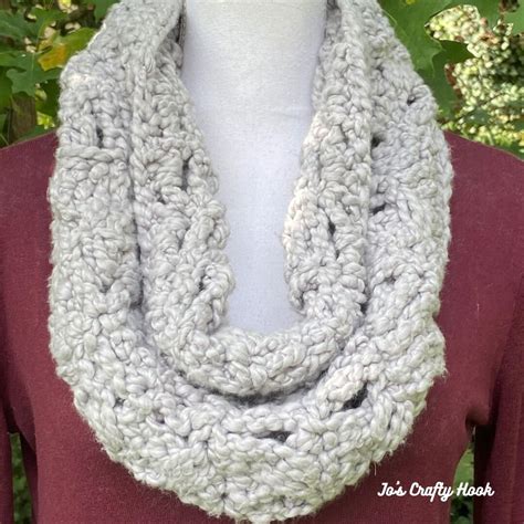 Bulky Cowl Crochet Pattern