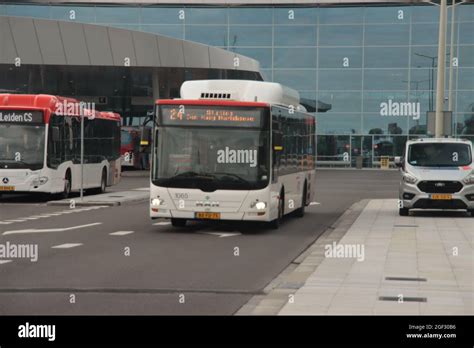 Bus from Den Haag to Rotterdam