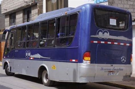 Bus to Pisac