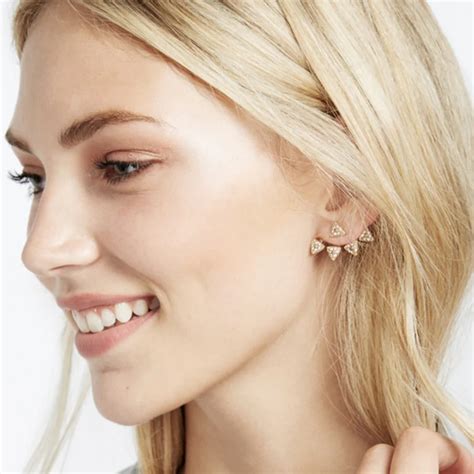 Buy manner earrings online and salvage time