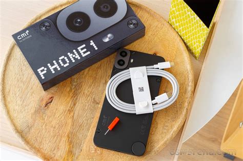 CMF Phone 1: Display and Build
