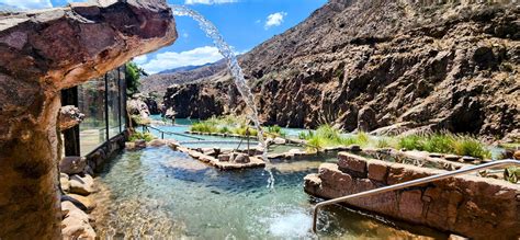 Cacheuta Hotel room interior