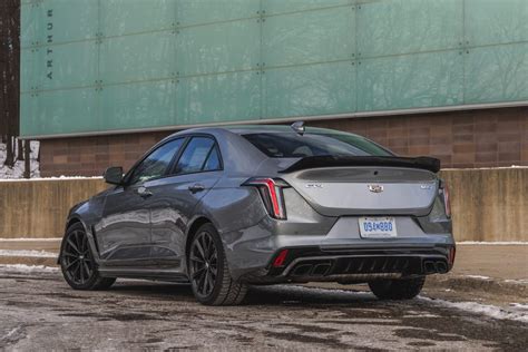 Cadillac Ct4v
