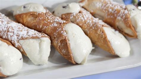 Deliciously Irresistible Cake Boss Cannoli Cream Recipe: A Heavenly ...