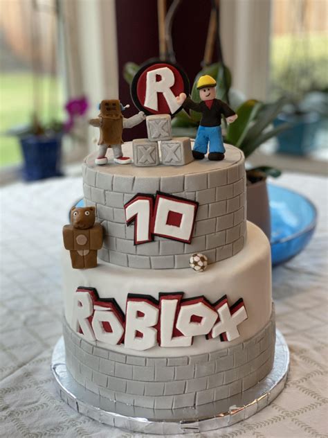 Cake - Roblox