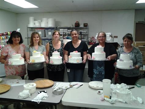 Decorate Your Way to Delicious Delights: Discover the Best Cake Decorating Classes in San Jose!