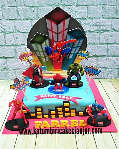 Cake Superhero