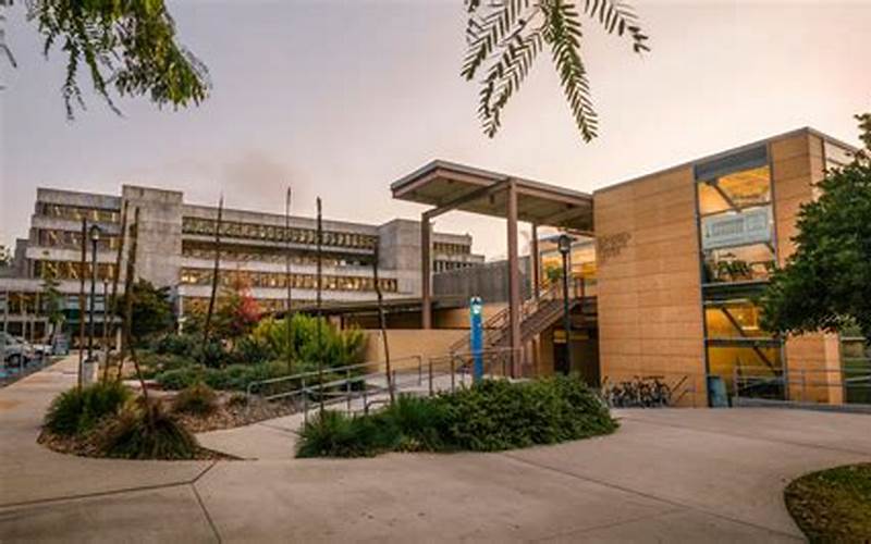 Cal Poly College Confidential