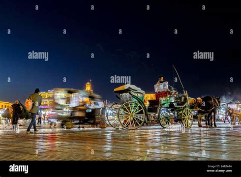 Caleche Marrakech night
