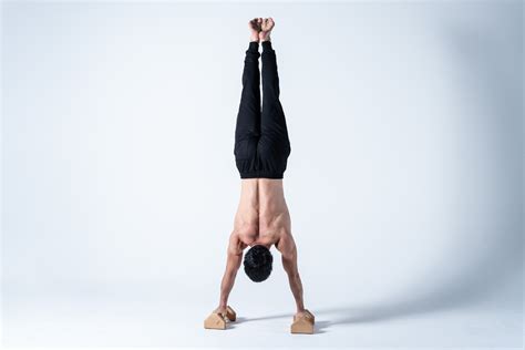 Calisthenics Handstand