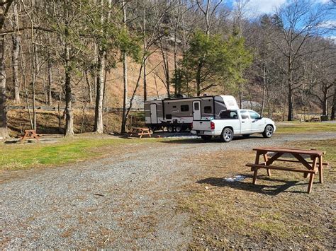 Campgrounds in Bat Cave NC