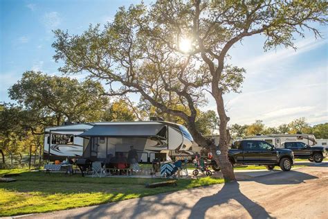 Discover Outdoor Adventure: Camping World near Killeen, TX!
