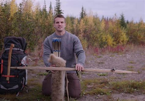 Can Contestants on Alone Kill Bears?