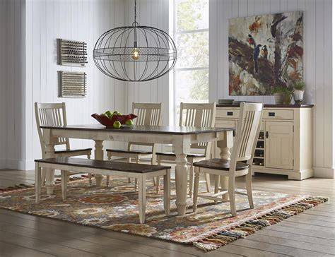 Canadel Champlain Dining Table