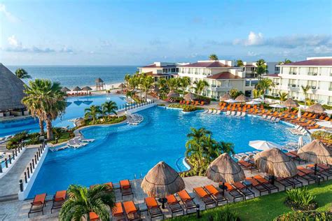 Cancun Resorts