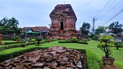 Candi Pari Surabaya