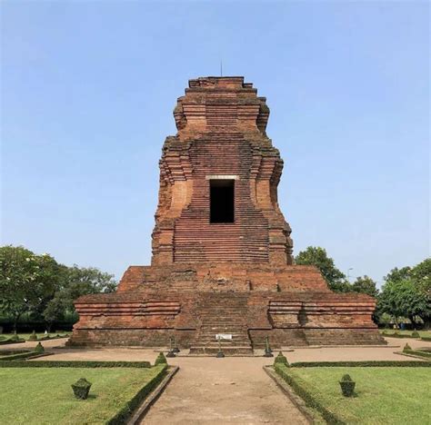 Candi Trowulan