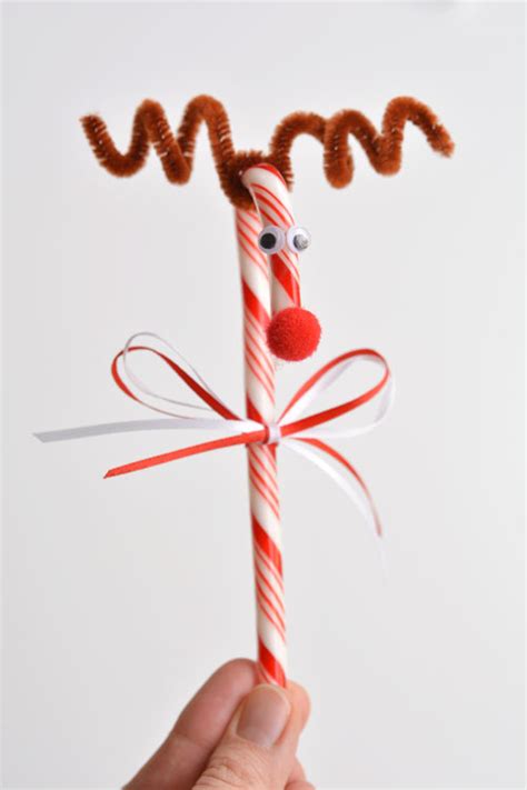 How to Make Adorable Candy Cane Reindeer in Simple Steps