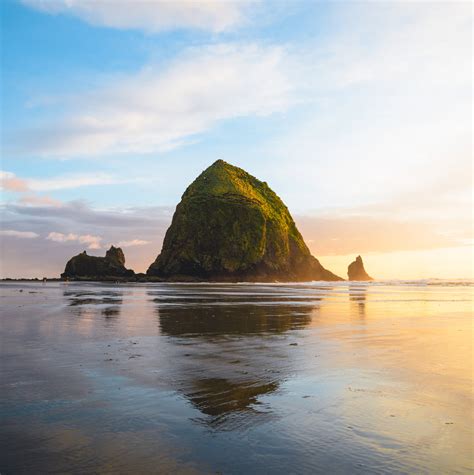 Cannon Beach Haystack Rock