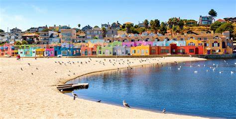 A Day of Bliss at Capitola Beach: A Refreshing Escape from the Mundane