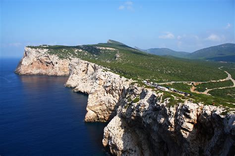 Capo Caccia Crowds