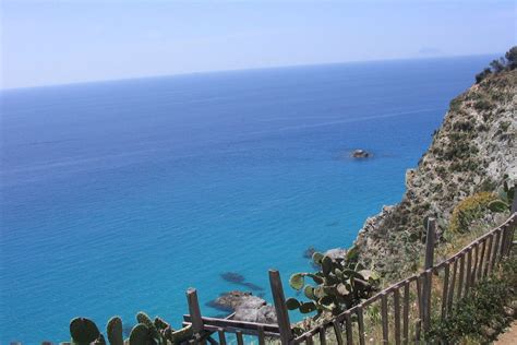 Capo Vaticano views