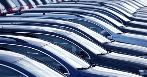 Car Auctions Bidding Strategies