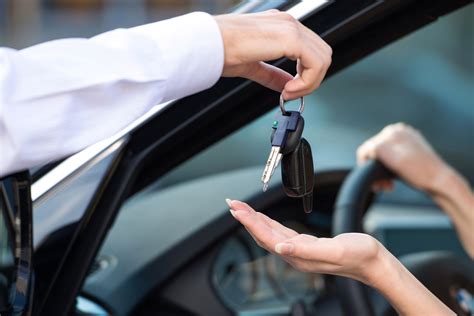 Unlock car rental AARP deals and discounts with member benefits