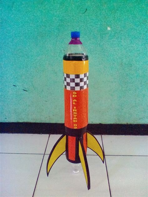 Cara Membuat Roket Air Dari Botol