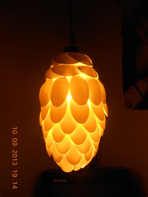 Cara Mudah Membuat Lampu Hias Kreatif dari Kertas