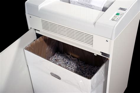 Caring For Your Dahle Shredder With Shredding Accessories