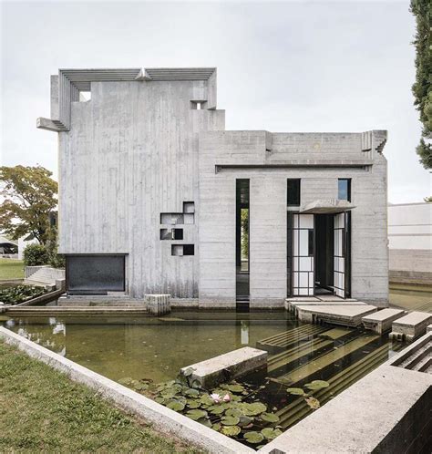 Carlo Scarpa architecture