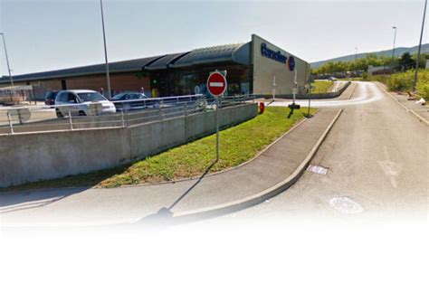 Carrefour Bellegarde