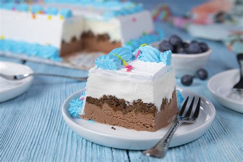 Carvel Ice Cream Cake