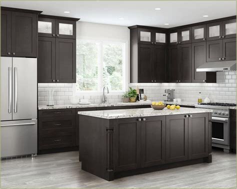 Upgrade Your Cooking Space with Case Supply Kitchen Cabinets!