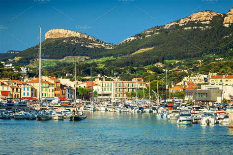 Cassis harbor