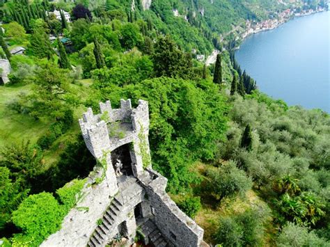 Castello Di Vezio grounds