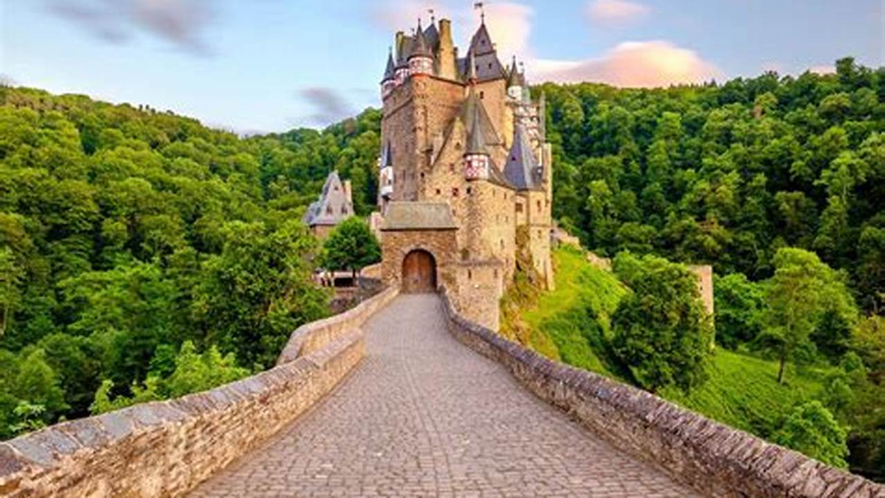 Castles, Tourist Destination
