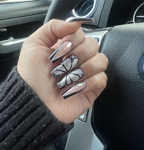 Cat Eye Butterfly Nails: The Latest Trend In Nail Art
